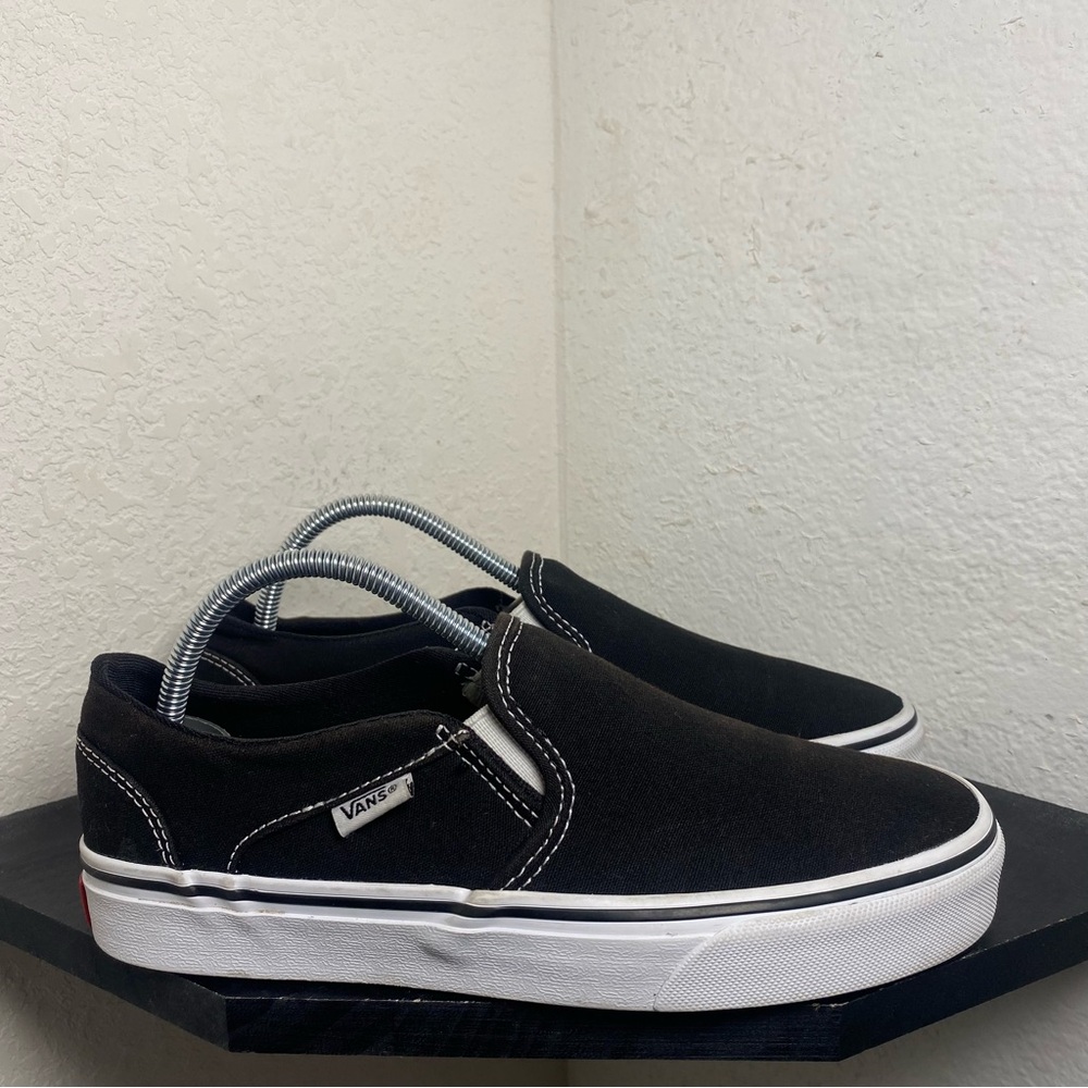 Vans slip on black